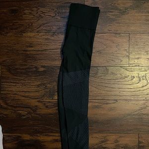 Spanx Size Lg Motto Grey Leggings